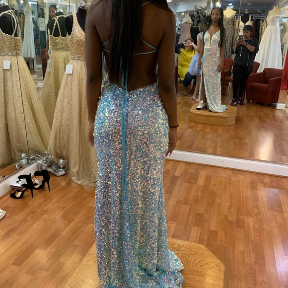 Prom/Formal Dress - Picture 7 of 8